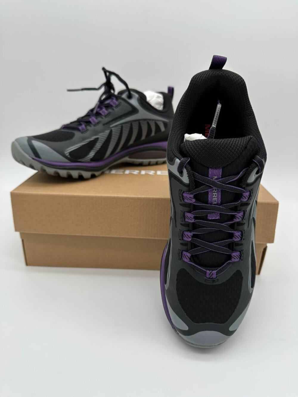 Merrell‎ Women's Siren Edge 3 Lightweight Hiking Shoes, Size 7.5M, Black/Aqai